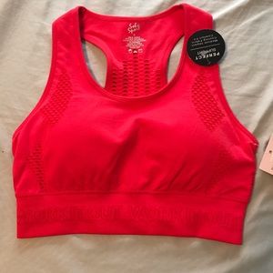Soho Sports active/sports bra NWT size Small